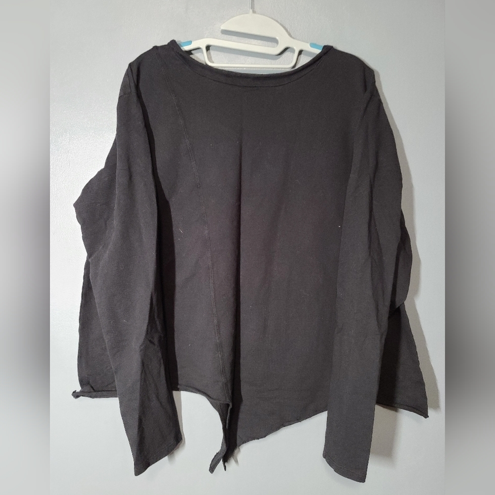 OnWhite Asymmetrical Top
